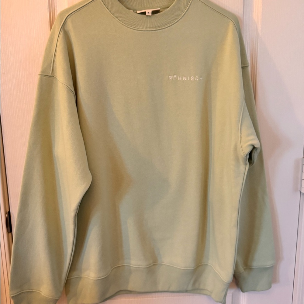 Rohnisch Green Crewneck 
Sweatshirt & Sweatpants 
Selling as a set!